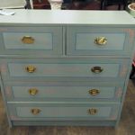 247 3284 CHEST OF DRAWERS